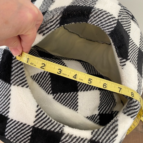 2 in 1 Pet Bed - Picture 5 of 5